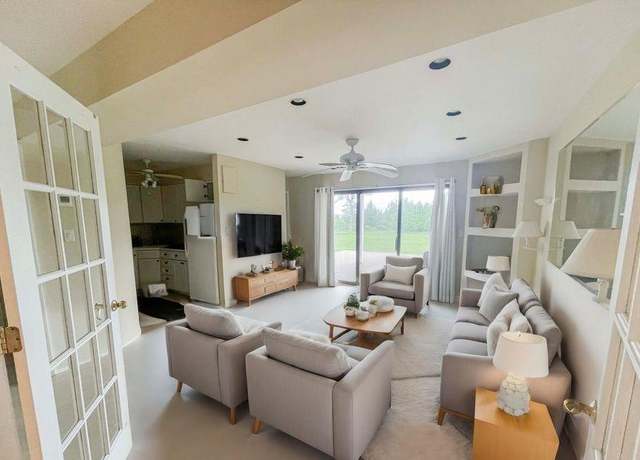 Property at 61 W Tiana Rd #3, Hampton Bays, NY 11946, 2 beds, 1 bath