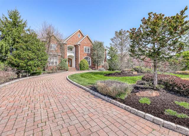 Property at 28 Snowdrop Dr, New City, NY 10956, 5 beds, 6.5 baths