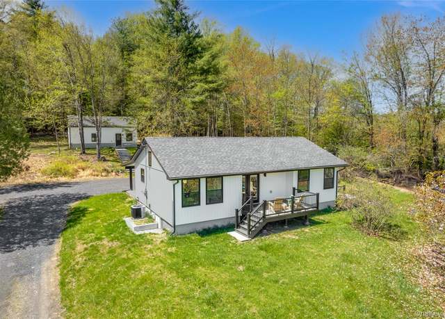 Property at 381 Mill Hook Rd, Accord, NY 12404, 3 beds, 3.5 baths