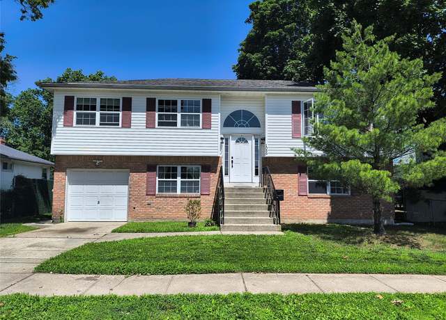 Property at 1056 E Arthur St, Uniondale, NY 11553, 6 beds, 3 baths