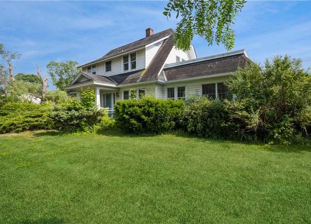 Property at 307 Route 17k, Newburgh, NY 12550, 3 beds, 1.5 baths