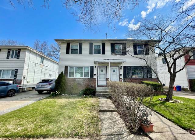 Property at 64-37 217 St, Bayside, NY 11364, 3 beds, 1.5 baths