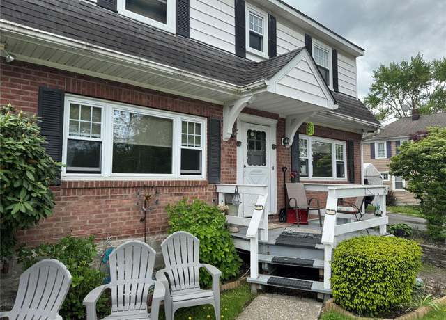 Property at 5 W Stone St, Newburgh, NY 12550, 4 beds, 2 baths