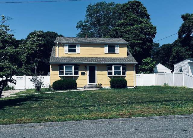 Property at 119 Noel Dr, Centereach, NY 11720, 3 beds, 2 baths