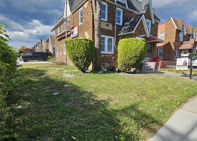 Property at 20401 Murdock Ave, Saint Albans, NY 11412, 6 beds, 5 baths