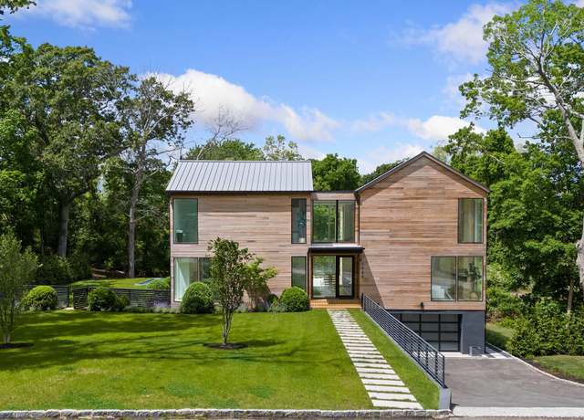 Property at 1739 Millstone Rd, Sag Harbor, NY 11963, 6 beds, 6.5 baths