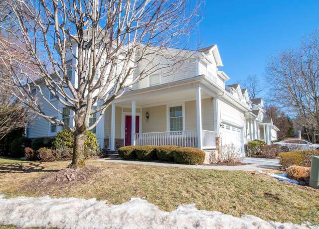 Property at 2 Baltusrol Ct, Cortlandt Manor, NY 10567, 3 beds, 3.5 baths