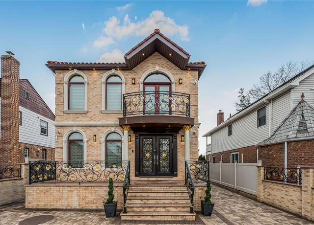 Property at 69-42 180 St, Fresh Meadows, NY 11365, 4 beds, 4.5 baths
