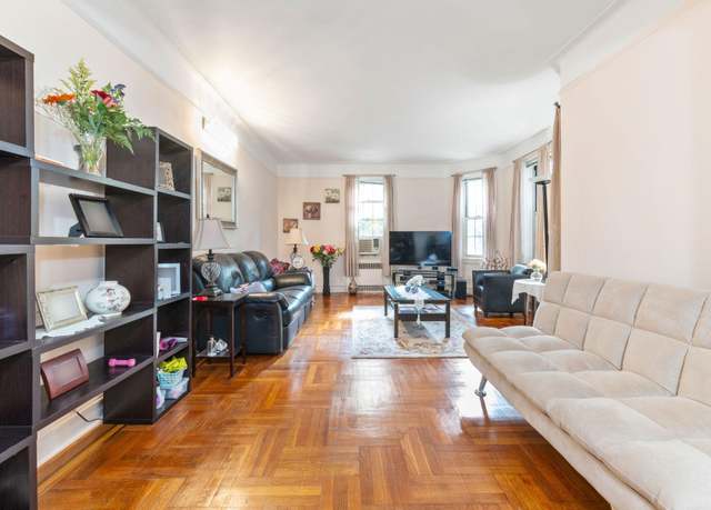 Property at 79-15 35th Ave Unit 3E, Jackson Heights, NY 11372, 1 bed, 1 bath
