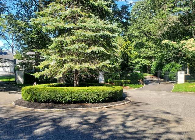 Property at 5 Carol Ln, Upper Brookville, NY 11545, 6 beds, 8 baths