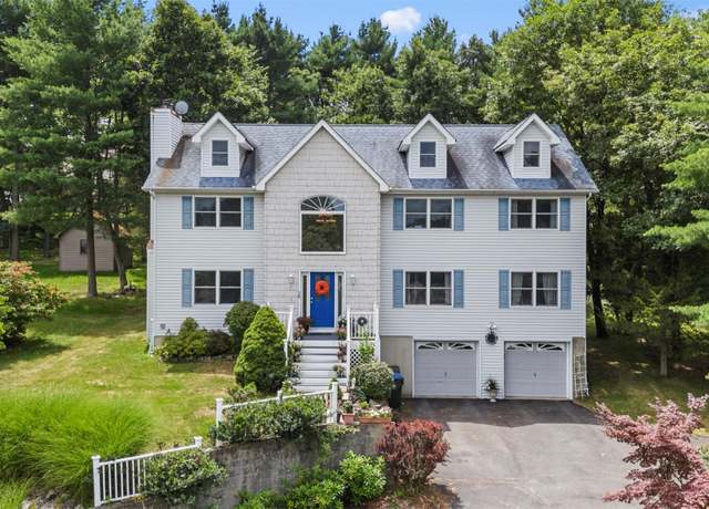 Property at 9 Mount Ridge Ct, Monroe, NY 10950, 5 beds, 3 baths