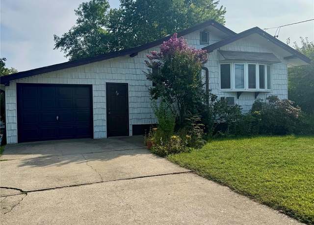 Property at 38 E Elm St, Central Islip, NY 11722, 3 beds, 1 bath