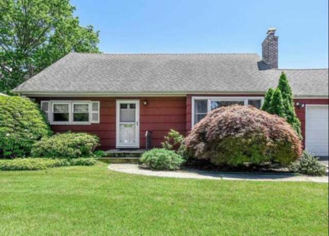 Property at 11 Glenwood Rd, Glen Head, NY 11545, 4 beds, 2 baths