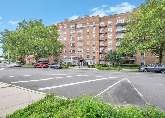 Property at 8710 149th Ave Unit 2L, Howard Beach, NY 11414, 2 beds, 2 baths