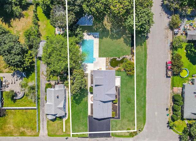Property at 48 Vernon St, East Patchogue, NY 11772, 4 beds, 2 baths