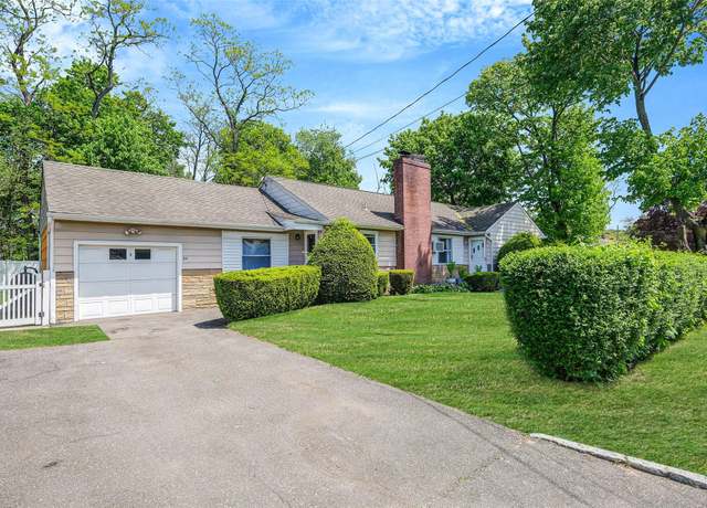 Property at 23 Portland Way, Wheatley Heights, NY 11798, 3 beds, 2 baths