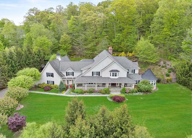 Property at 7 Ridgeview Cir, Armonk, NY 10504, 4 beds, 7 baths
