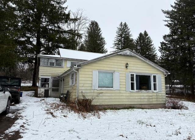 Property at 518 Old Taylor Rd, Jeffersonville, NY 12748, 4 beds, 2 baths