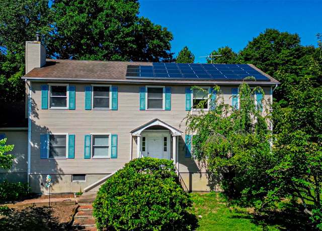 Property at 71 Four Corners Rd, Warwick, NY 10990, 4 beds, 2.5 baths