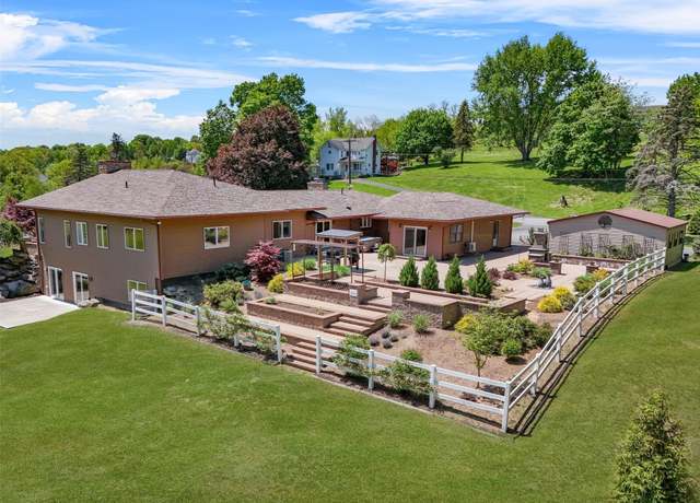 Property at 74 Hampton Rd, Marlboro, NY 12542, 3 beds, 5 baths