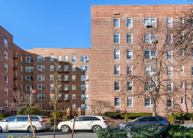 Property at 33-44 93rd St Unit 1M, Jackson Heights, NY 11372, 1 bed, 1 bath