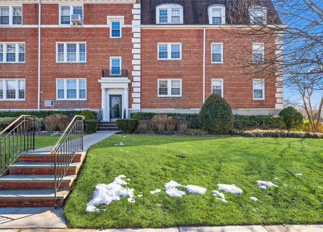 Property at 22 Hamilton Pl Unit G2, Garden City, NY 11530, 2 beds, 2 baths