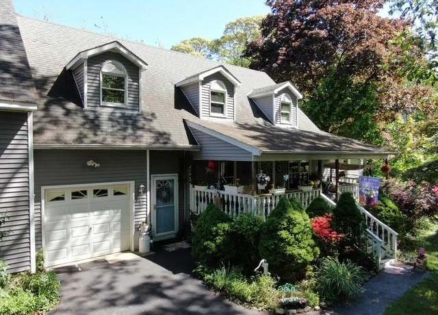 Property at 9 Deep Valley Dr, Sound Beach, NY 11789, 5 beds, 5.5 baths