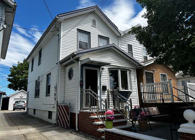 Property at 91-05 121 St, Jamaica, NY 11418, 3 beds, 2.5 baths