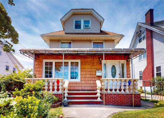 Property at 90-22 196th St, Hollis, NY 11423, 4 beds, 2.5 baths