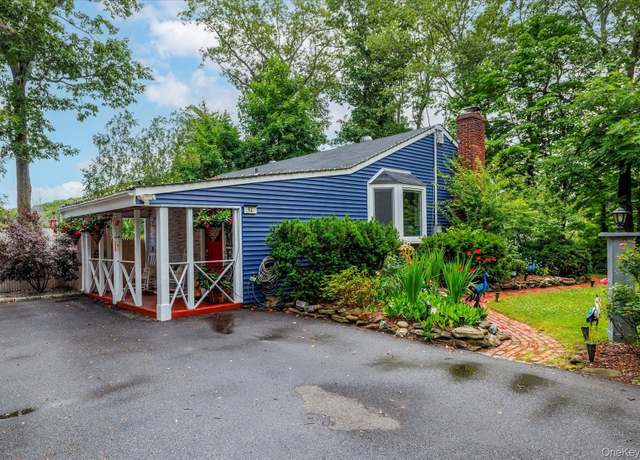 Property at 42 Harrison Dr, Northport, NY 11768, 4 beds, 1.5 baths