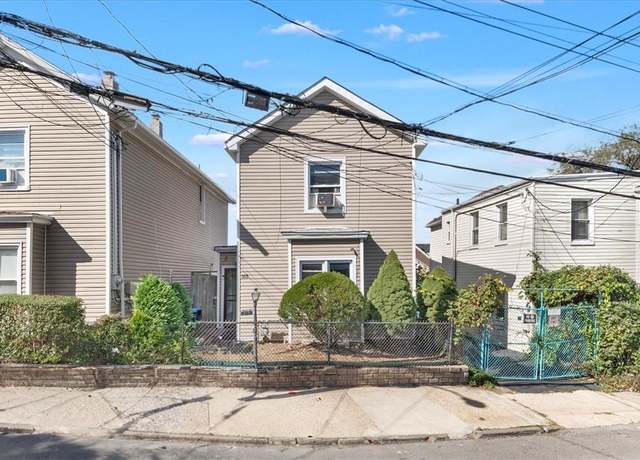 Property at 315 Prescott St, Yonkers, NY 10701, 3 beds, 2 baths