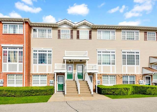 Property at 134 Surf Dr #474, Bronx, NY 10473, 3 beds, 2 baths