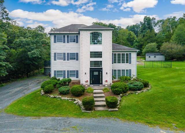 Property at 49 Stone Mountain Trl, Chester, NY 10918, 4 beds, 2.5 baths