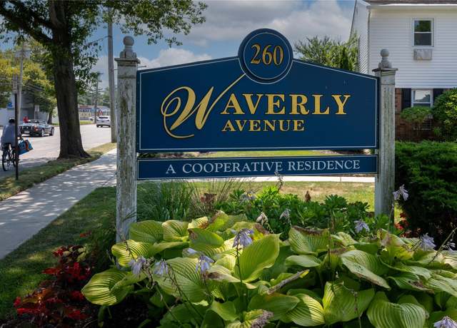 Property at 260 Waverly Ave #67, Patchogue, NY 11772, 1 bed, 1.5 baths