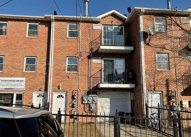 Property at 212 Beach 26th St, Far Rockaway, NY 11691, 7 beds, 5 baths
