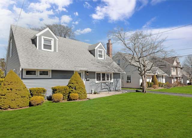 Property at 26 Steuben Ave, Bethpage, NY 11714, 4 beds, 2 baths