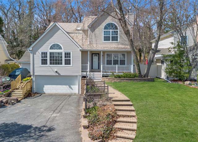 Property at 96A Mountain Ave, Bayville, NY 11709, 4 beds, 2.5 baths