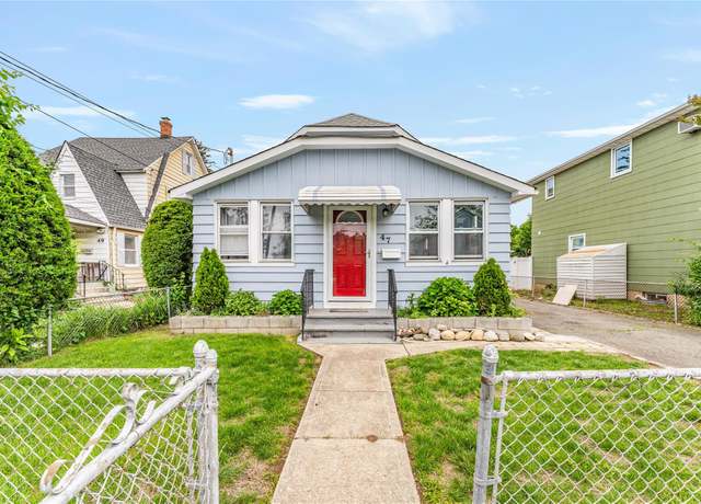 Property at 47 Harding Ave, Hicksville, NY 11801, 2 beds, 1 bath