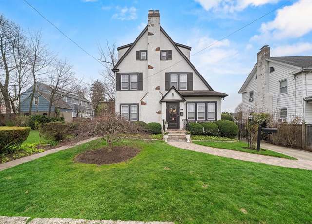Property at 26 Belmont Pl, Yonkers, NY 10701, 3 beds, 1.5 baths
