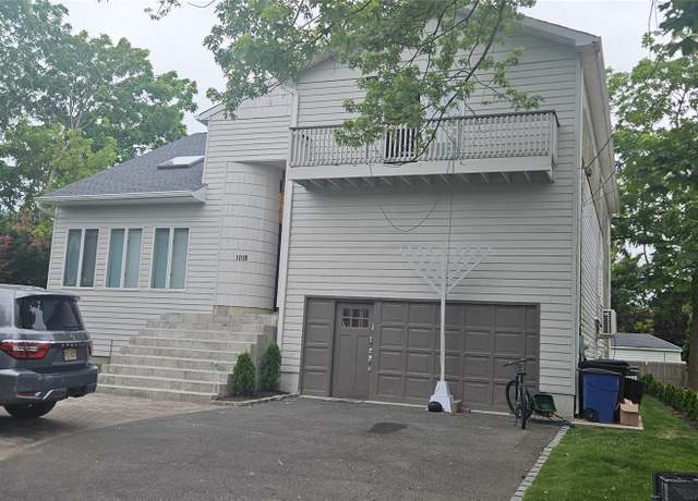 Property at 1018 E Broadway, Woodmere, NY 11598, 4 beds, 3.5 baths