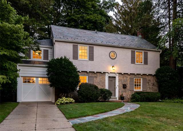 Property at 20 Mill Spring Rd, Manhasset, NY 11030, 3 beds, 3.5 baths