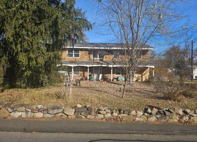Property at 128 Laurel Rd, New City, NY 10956, 5 beds, 2.5 baths
