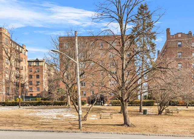 Property at 12 Westchester Ave Unit 1L, White Plains, NY 10601, 1 bed, 1 bath