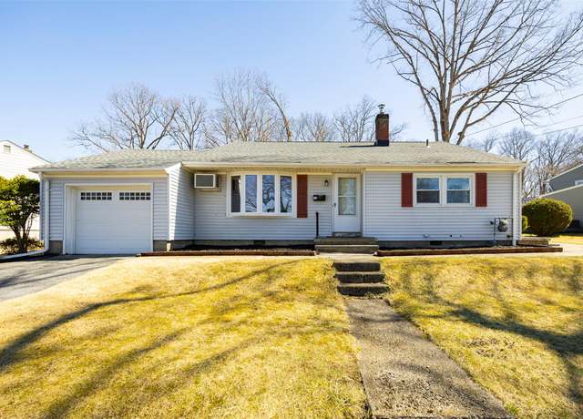 Property at 32 Liss Rd, Wappingers Falls, NY 12590, 3 beds, 1.5 baths