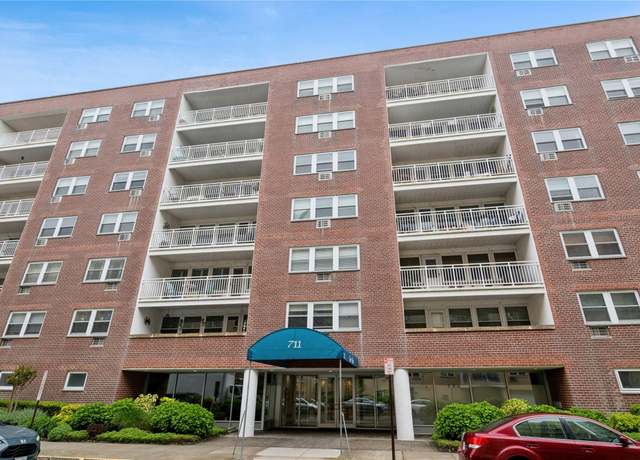 Property at 711 Shore Rd Unit 4F, Long Beach, NY 11561, 1 bed, 1.5 baths