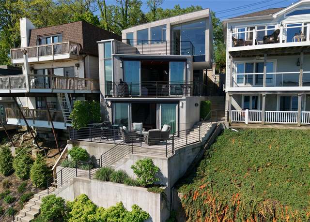 Property at 75-34 W Shore Rd #34, Port Washington, NY 11050, 2 beds, 3.5 baths