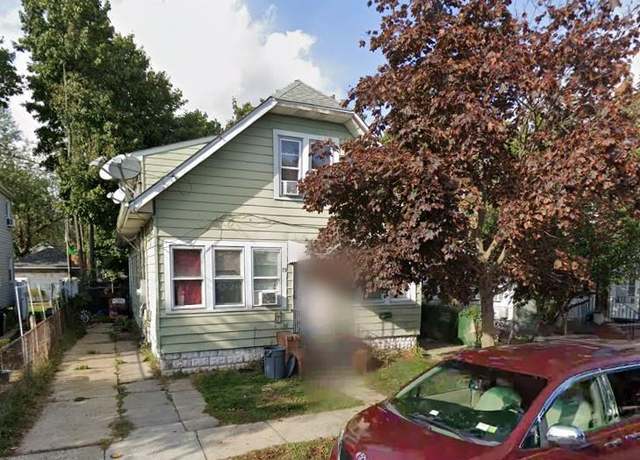 Property at 19 Sammis Pl, Hempstead, NY 11550