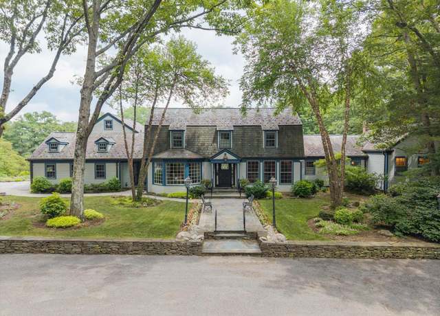 Property at 4 Clock Tower Ln, Old Westbury, NY 11568, 5 beds, 6 baths