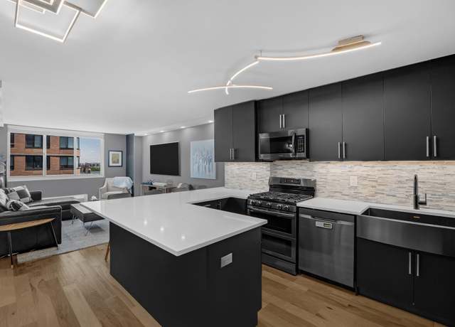 Property at 345 E 93rd St Unit 25AK, New York (manhattan), NY 10128, 3 beds, 3 baths