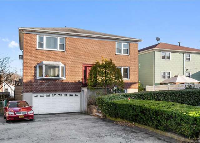 Photo of 15 Bryn Mawr Pl, Yonkers, NY 10701